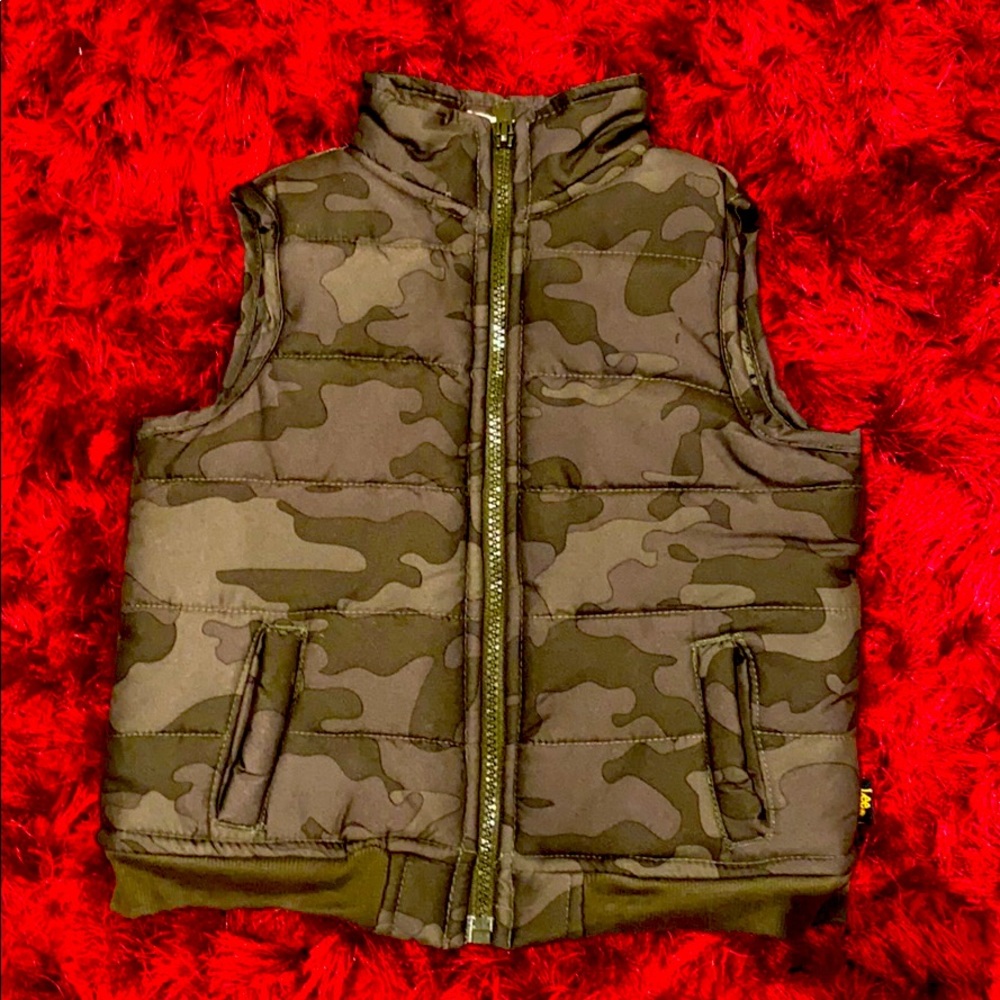 Lee Camo Puffer Vest